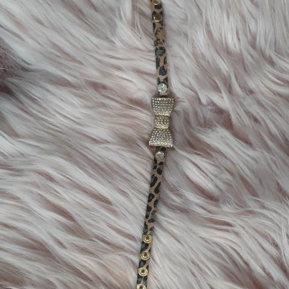 RARE!! PRE-LOVED BETSEY JOHNSON RHINESTONE CAT COLLAR-XS